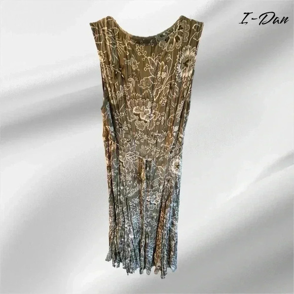 ~S. Oliver~ Crinkle Dress - Small - Picture 3 of 5